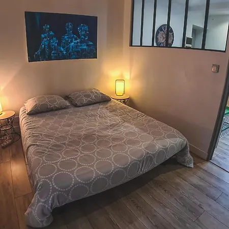 Saint Cyprien + Parking Privatif Appartement